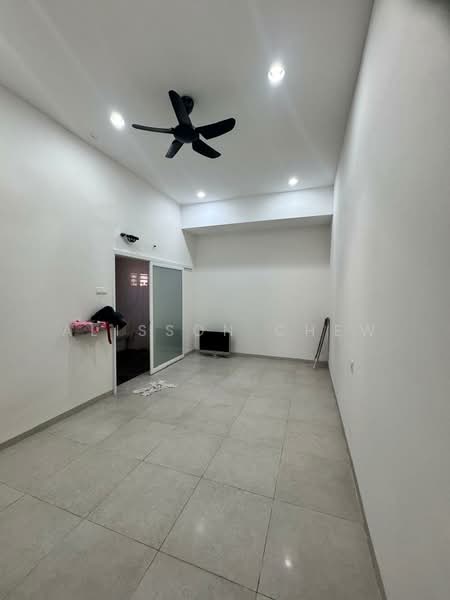 Rumah Teres untuk Dijual di Jelutong (Penang) - Alisson Chew - Living Room - PropertyGuru.com.my