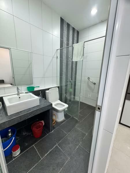 Rumah Teres untuk Dijual di Jelutong (Penang) - Alisson Chew - Bathroom - PropertyGuru.com.my