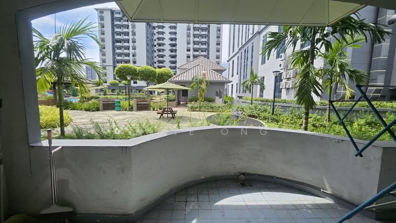 Kondominium untuk Dijual di Kelana Parkview Condominium - Angie Ong - Exterior - PropertyGuru.com.my