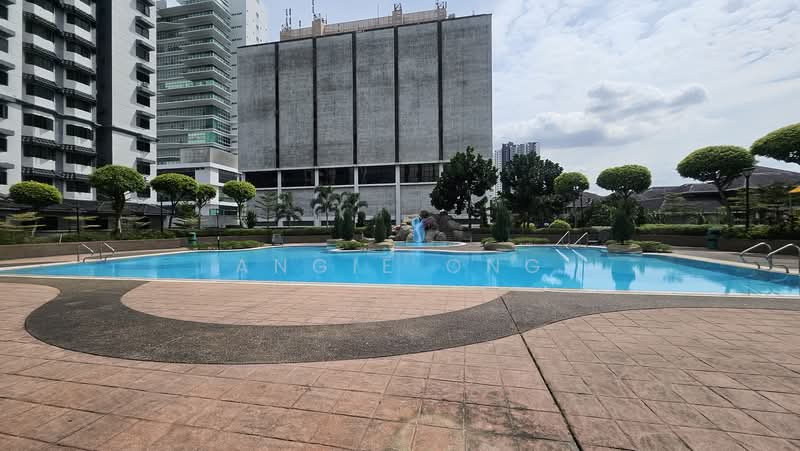 Kondominium untuk Dijual di Kelana Parkview Condominium - Angie Ong - Exterior - PropertyGuru.com.my