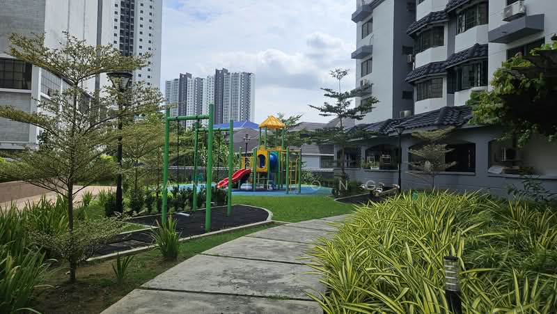 Kondominium untuk Dijual di Kelana Parkview Condominium - Angie Ong - Exterior - PropertyGuru.com.my