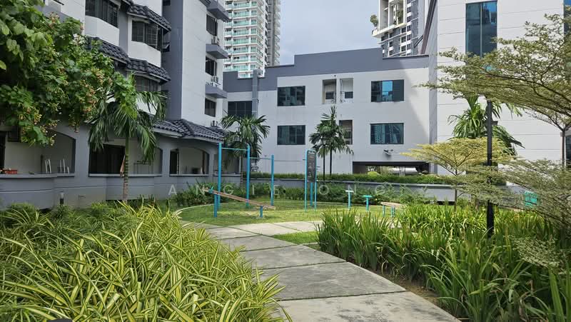 Kondominium untuk Dijual di Kelana Parkview Condominium - Angie Ong - Exterior - PropertyGuru.com.my