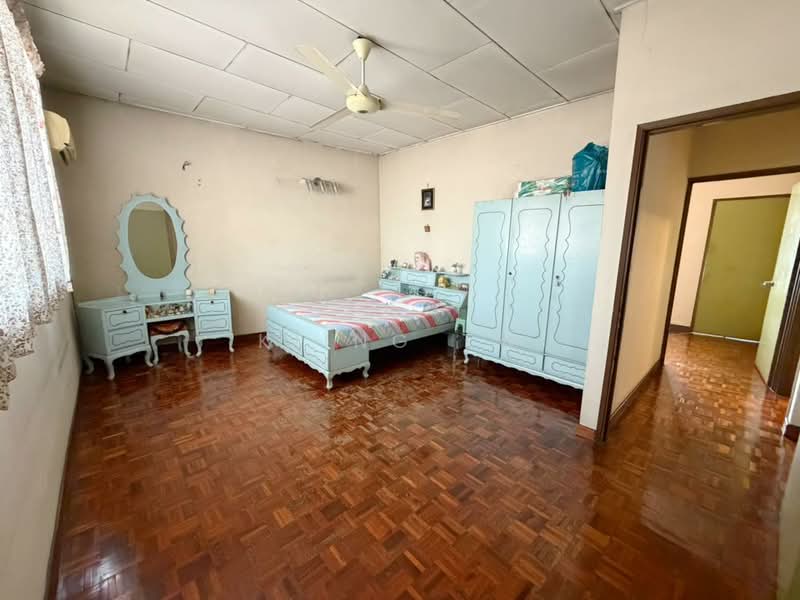 2-storey Terraced House for Sale in Taman Bukit Maluri (Kepong) - Kiing TW - Bedroom - PropertyGuru.com.my
