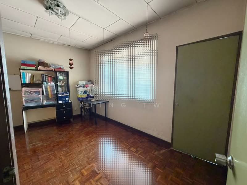 2-storey Terraced House for Sale in Taman Bukit Maluri (Kepong) - Kiing TW - Study - PropertyGuru.com.my
