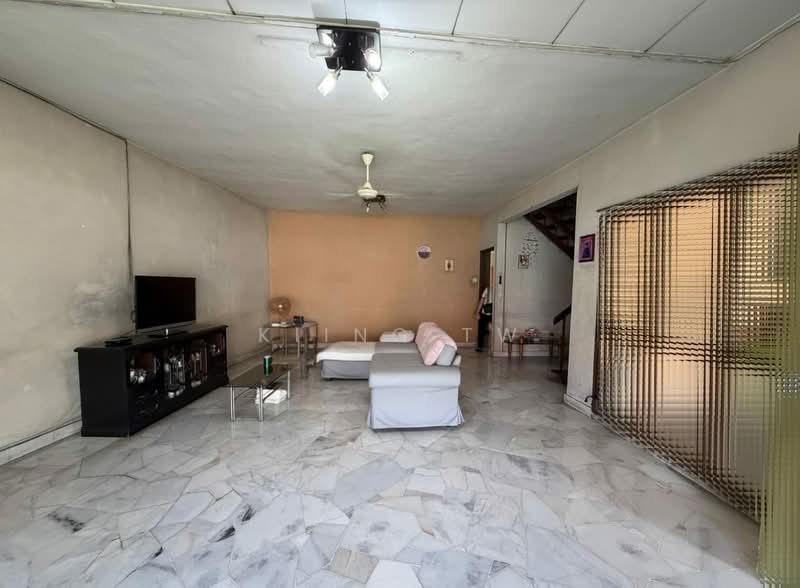 2-storey Terraced House for Sale in Taman Bukit Maluri (Kepong) - Kiing TW - Living Room - PropertyGuru.com.my