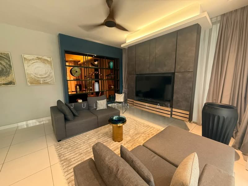 Rumah Teres 3.5 Tingkat untuk Dijual di Damansara Perdana (Selangor) - Julian Lai - Living Room - PropertyGuru.com.my