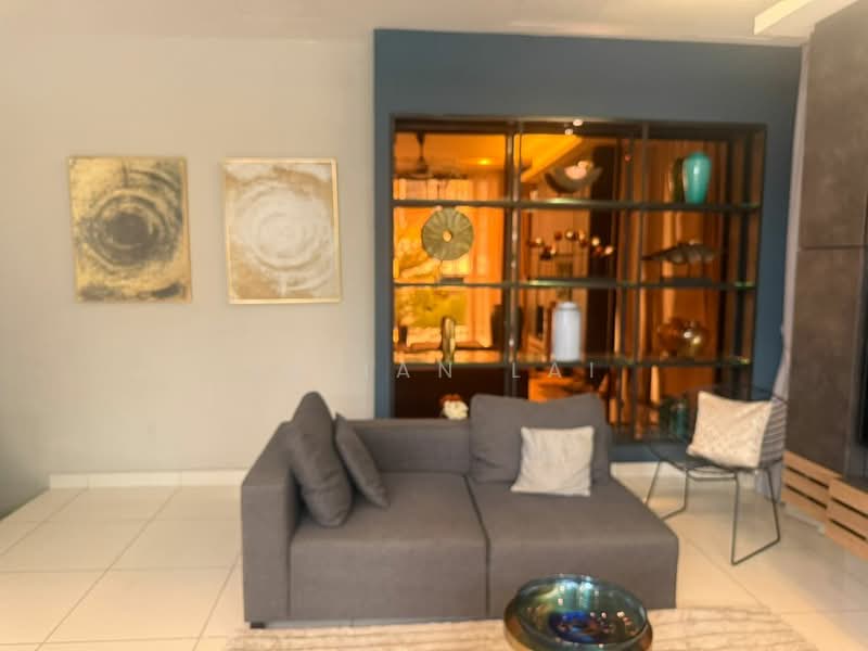 Rumah Teres 3.5 Tingkat untuk Dijual di Damansara Perdana (Selangor) - Julian Lai - Living Room - PropertyGuru.com.my
