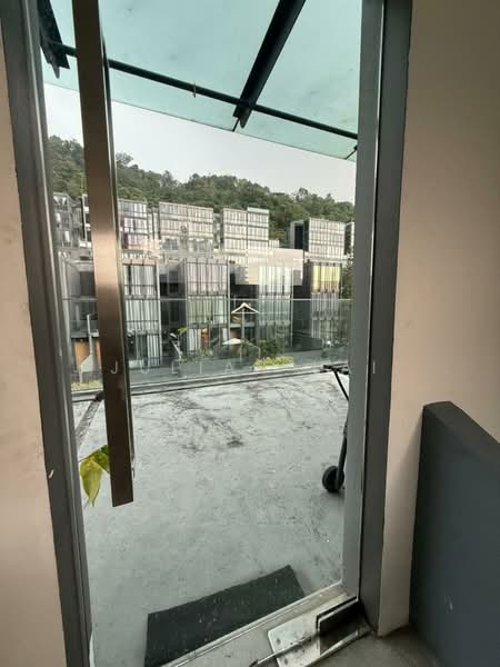 Rumah Teres 3.5 Tingkat untuk Dijual di Damansara Perdana (Selangor) - Julian Lai - Exterior - PropertyGuru.com.my