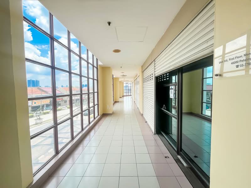 Pejabat untuk Dijual di Petaling Jaya (Selangor) - N. Melisa - Corridor - PropertyGuru.com.my