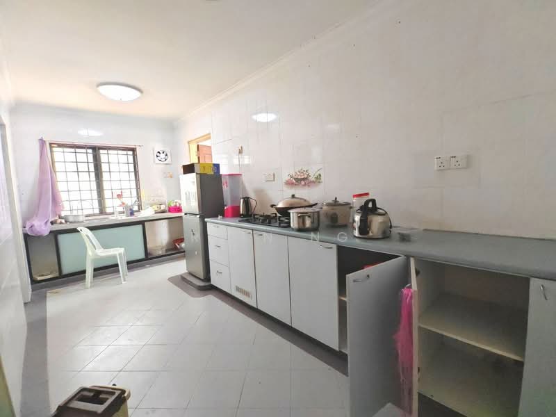 Rumah Teres 2 Tingkat untuk Disewa di Bandar Baru Permas Jaya (Permas Jaya) - Rain Ng - Kitchen - PropertyGuru.com.my