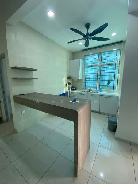 Townhouse for Rent in Taman Sutera Utama (Skudai) - Alex How - Kitchen - PropertyGuru.com.my