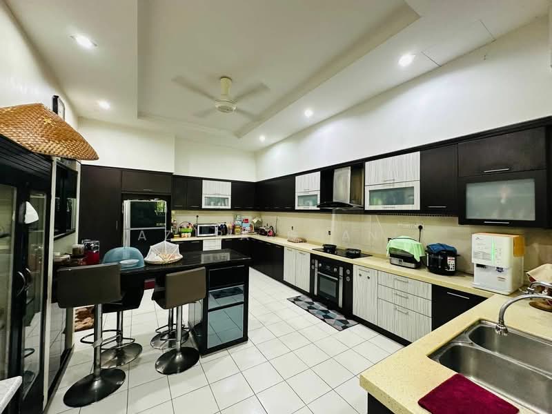 Rumah Berkembar untuk Dijual di Permatang Pauh (Penang) - Azura Ghani - Kitchen - PropertyGuru.com.my