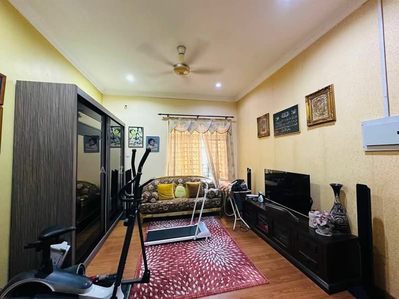 Rumah Berkembar untuk Dijual di Permatang Pauh (Penang) - Azura Ghani - Living Room - PropertyGuru.com.my