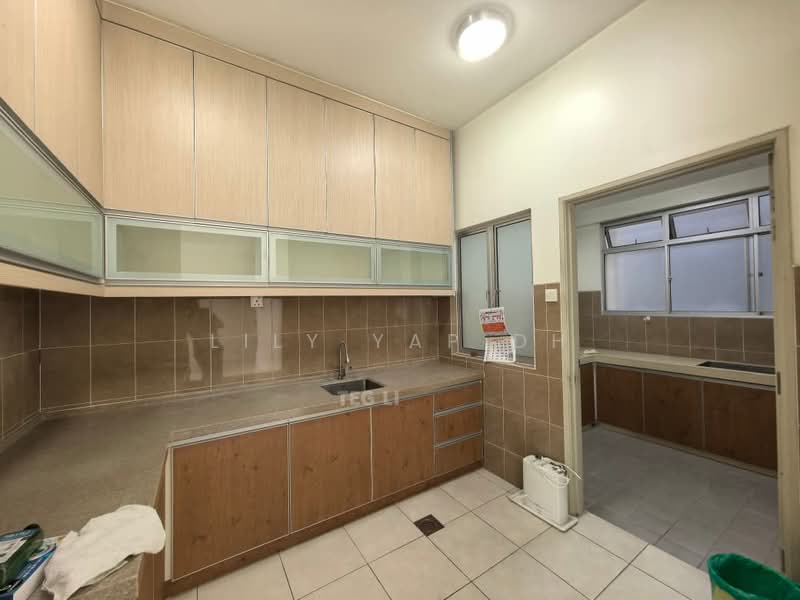 Townhouse for Sale in Kota Kemuning (Shah Alam) - Lily Yap DH - Kitchen - PropertyGuru.com.my