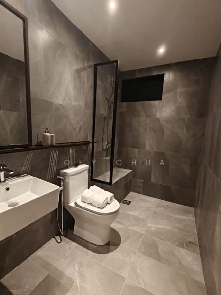 Servis Apartment untuk Dijual di The Park 2 - Joey Chua - Bathroom - PropertyGuru.com.my