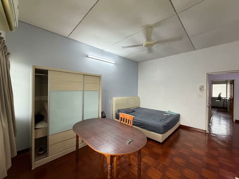 Rumah Berkembar untuk Dijual di Island Park (Jelutong) - Qyan Goh - Bedroom - PropertyGuru.com.my