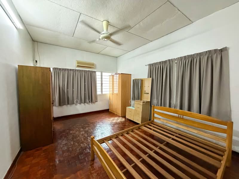 Rumah Berkembar untuk Dijual di Island Park (Jelutong) - Qyan Goh - Bedroom - PropertyGuru.com.my