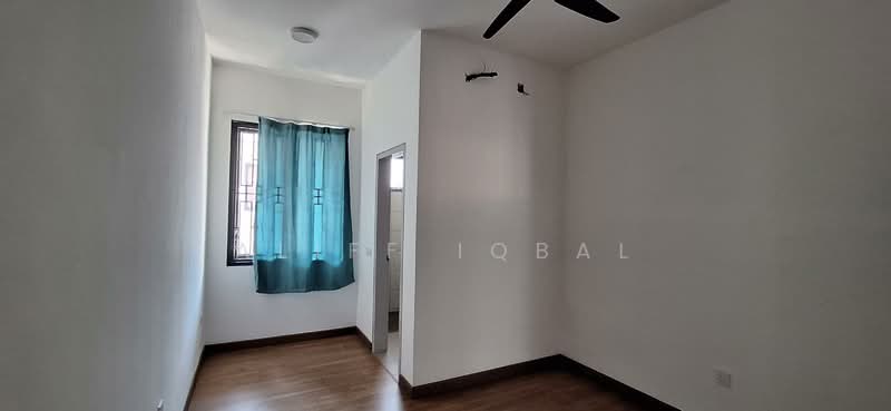 Untuk Disewa - Elmina Green Five