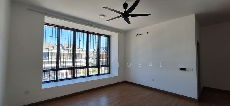 Untuk Disewa - Elmina Green Five