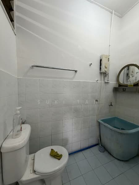 Rumah Teres 1 Tingkat untuk Disewa di Kepong (Kuala Lumpur) - Suki Tan - Bathroom - PropertyGuru.com.my