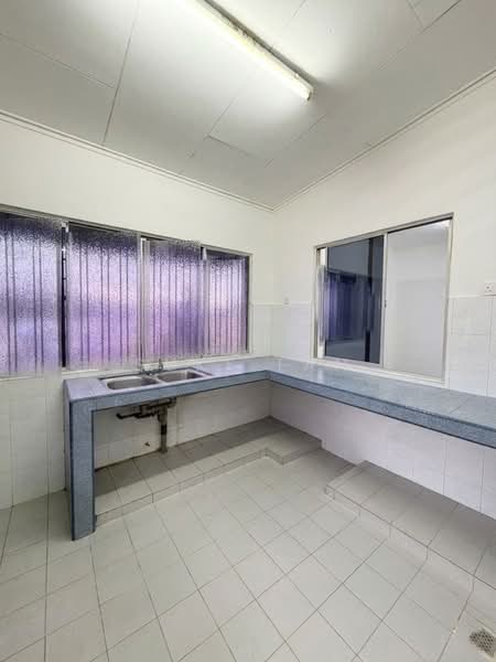 Rumah Teres 1 Tingkat untuk Disewa di Kepong (Kuala Lumpur) - Suki Tan - Kitchen - PropertyGuru.com.my
