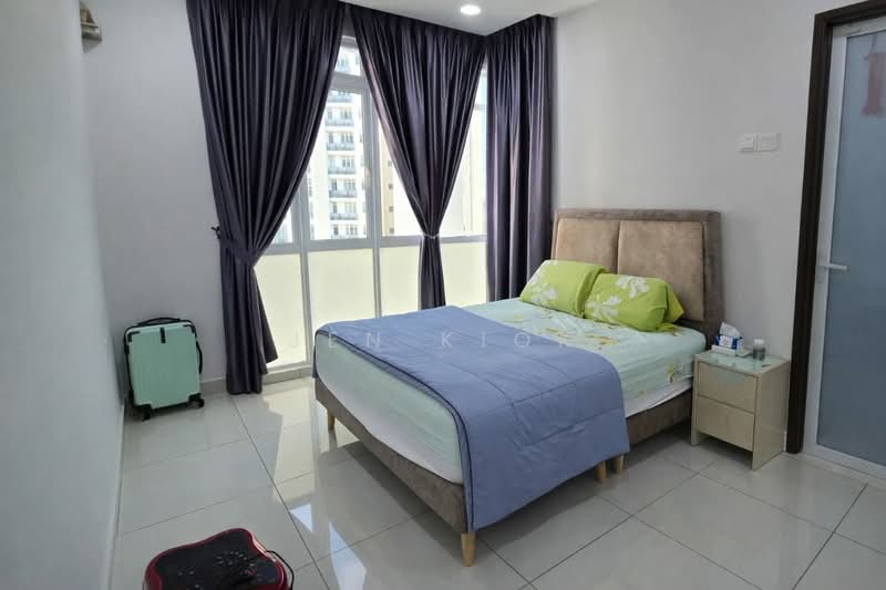 Pangsapuri untuk Dijual di KSL Residence 2 @ Kangkar Tebrau - Jen Kiok - Bedroom - PropertyGuru.com.my