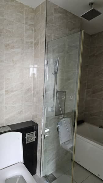 Service Residence for Rent at Paragon Suites @ CIQ - Ben Foo - Bathroom - PropertyGuru.com.my