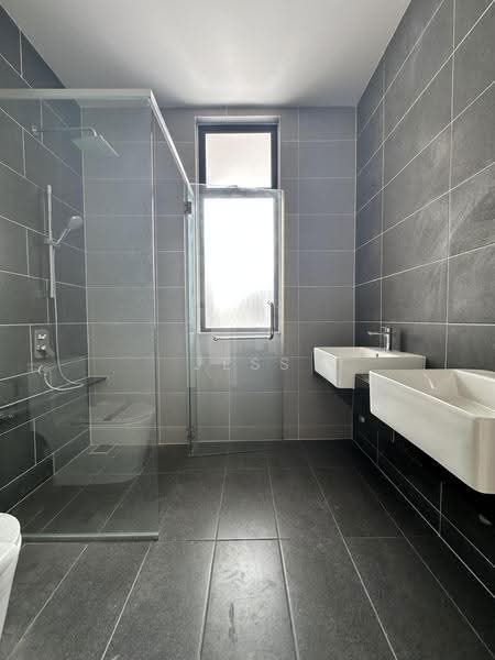 Semi-Detached House for Sale in Setia Utama (Setia Alam) - Jess Tee - Bathroom - PropertyGuru.com.my