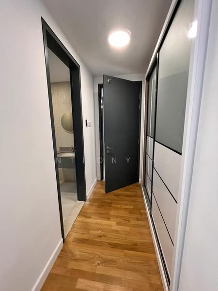 Kondominium untuk Disewa di One Cochrane Residence - Anthony Ho - Corridor - PropertyGuru.com.my