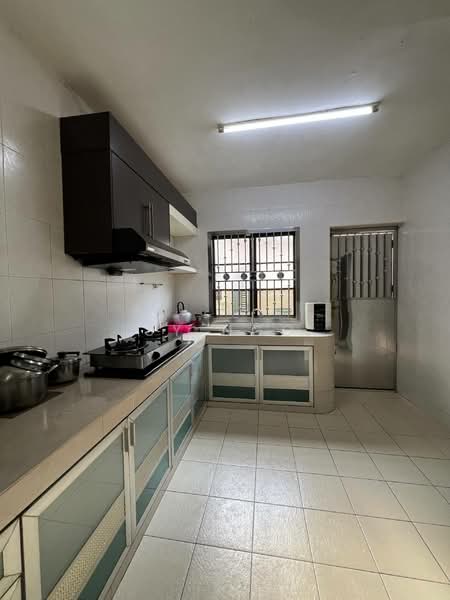 Rumah Teres 2 Tingkat untuk Dijual di Bandar Putra (Kulai) - SY Ngo - Kitchen - PropertyGuru.com.my