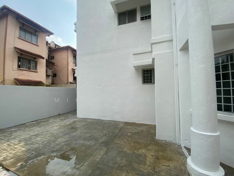 Rumah Bandar untuk Dijual di Shah Alam (Selangor) - Michelle Tan - Exterior - PropertyGuru.com.my