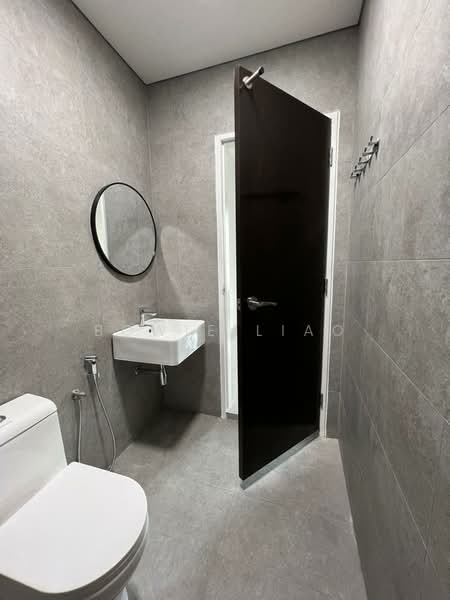 Servis Apartment untuk Disewa di The Birch - Bowie Liao - Bathroom - PropertyGuru.com.my