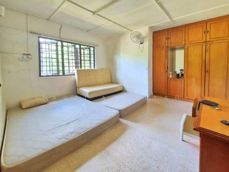 Bungalow for Sale in Seksyen 6 (Petaling Jaya) - Fauzi Abdullah - Bedroom - PropertyGuru.com.my