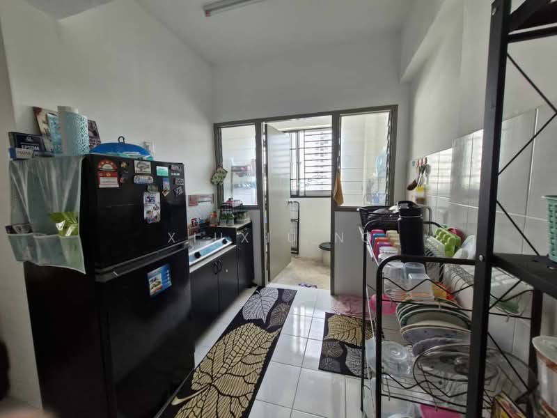 Pangsapuri untuk Dijual di Pangsapuri Pulai Mutiara 3 - Xiuxiu Ng - Kitchen - PropertyGuru.com.my