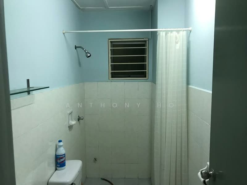 Pangsapuri untuk Disewa di Jalil Damai Apartments - Anthony Ho - Bathroom - PropertyGuru.com.my