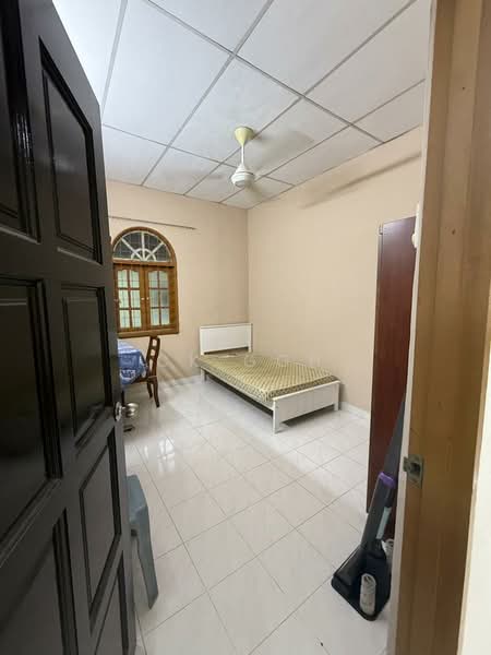Rumah Banglo untuk Disewa di Gelugor (Penang) - CK Goh - Bedroom - PropertyGuru.com.my