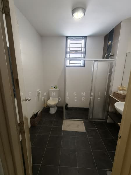 2-storey Terraced House for Sale in Johor Bahru (Johor) - Azlan Ismail aiproperty - Bathroom - PropertyGuru.com.my