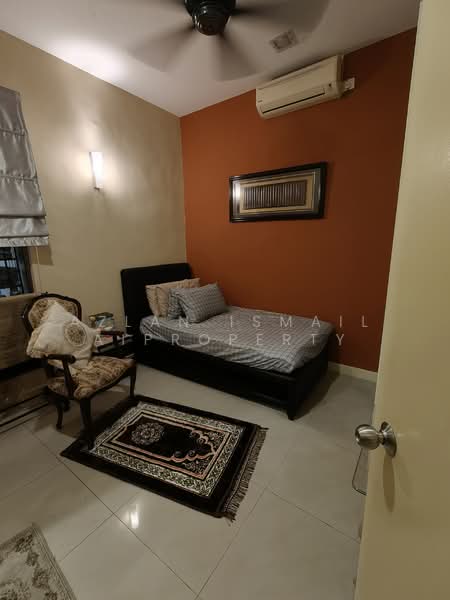 2-storey Terraced House for Sale in Johor Bahru (Johor) - Azlan Ismail aiproperty - Bedroom - PropertyGuru.com.my
