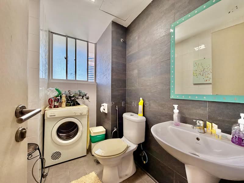 Kondominium untuk Dijual di The Plaza Condominium - Yin Peng . - Bathroom - PropertyGuru.com.my
