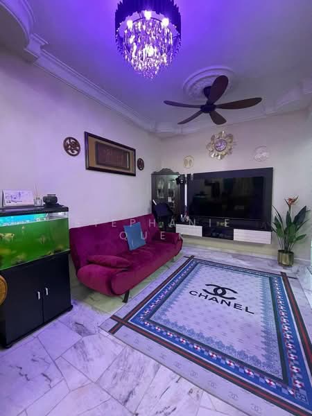 Rumah Teres 2 Tingkat untuk Dijual di Taman Bukit Raja (Klang) - Stephanie Quek - Living Room - PropertyGuru.com.my