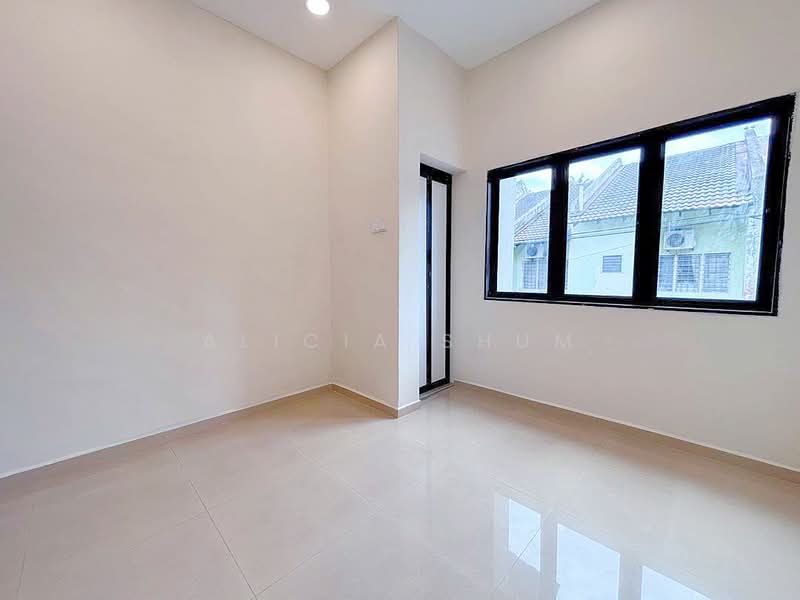 2-storey Terraced House for Sale in Taman Skudai Baru (Skudai) - Alicia Shum - Interior - PropertyGuru.com.my