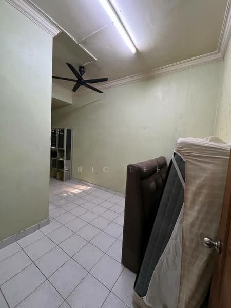 Rumah Teres 2 Tingkat untuk Dijual di Bandar Putra (Kulai) - Eric Lee - Interior - PropertyGuru.com.my