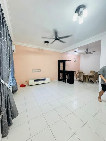 Rumah Teres untuk Dijual di Taman Setia Indah (Tebrau) - Chloe Chin - Living Room - PropertyGuru.com.my