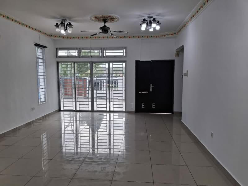 Rumah Kluster untuk Dijual di Skudai (Johor) - Sam Tee - Living Room - PropertyGuru.com.my