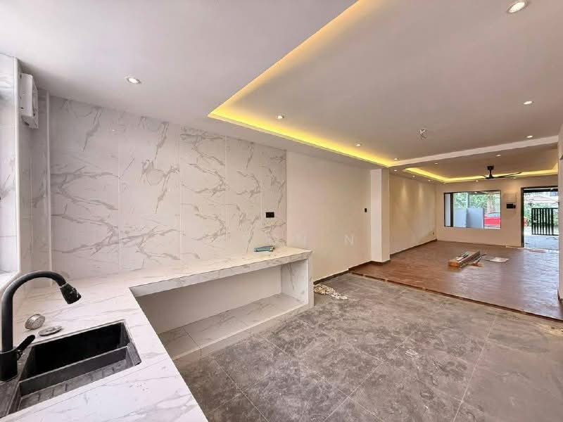 Rumah Teres 2 Tingkat untuk Dijual di Bukit Indah (Iskandar Puteri (Nusajaya)) - Sharon Ng - Kitchen - PropertyGuru.com.my