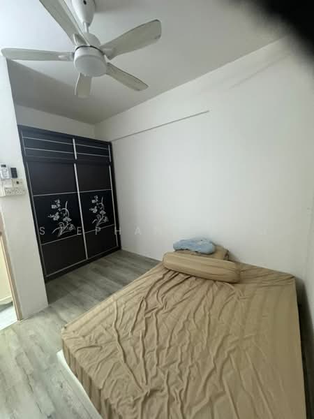Pangsapuri untuk Dijual di Taman Seri Sari (Sunshine Garden) - Stephanie Lim - Bedroom - PropertyGuru.com.my