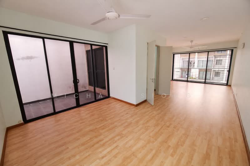 3-storey Terraced House for Rent in Rawang (Selangor) - Michael Siong - Living Room - PropertyGuru.com.my