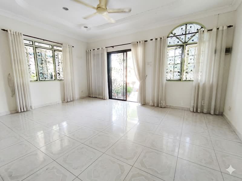 Rumah Banglo untuk Dijual di Kampung Baru Tanah Hitam (Chemor) - Justin Nathan Lee - Living Room - PropertyGuru.com.my