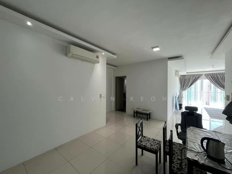 Kondominium untuk Dijual di The Clovers - Calvin Keoh - Living Room - PropertyGuru.com.my