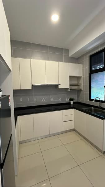 Servis Apartment untuk Disewa di Twin Tower Residence - Steward . - Kitchen - PropertyGuru.com.my